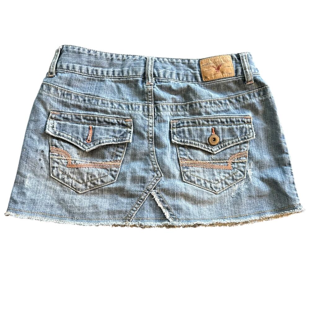 Y2K American Eagle Denim Mini Skirt Size 2 Distressed Low Rise Frayed Hem Skirt